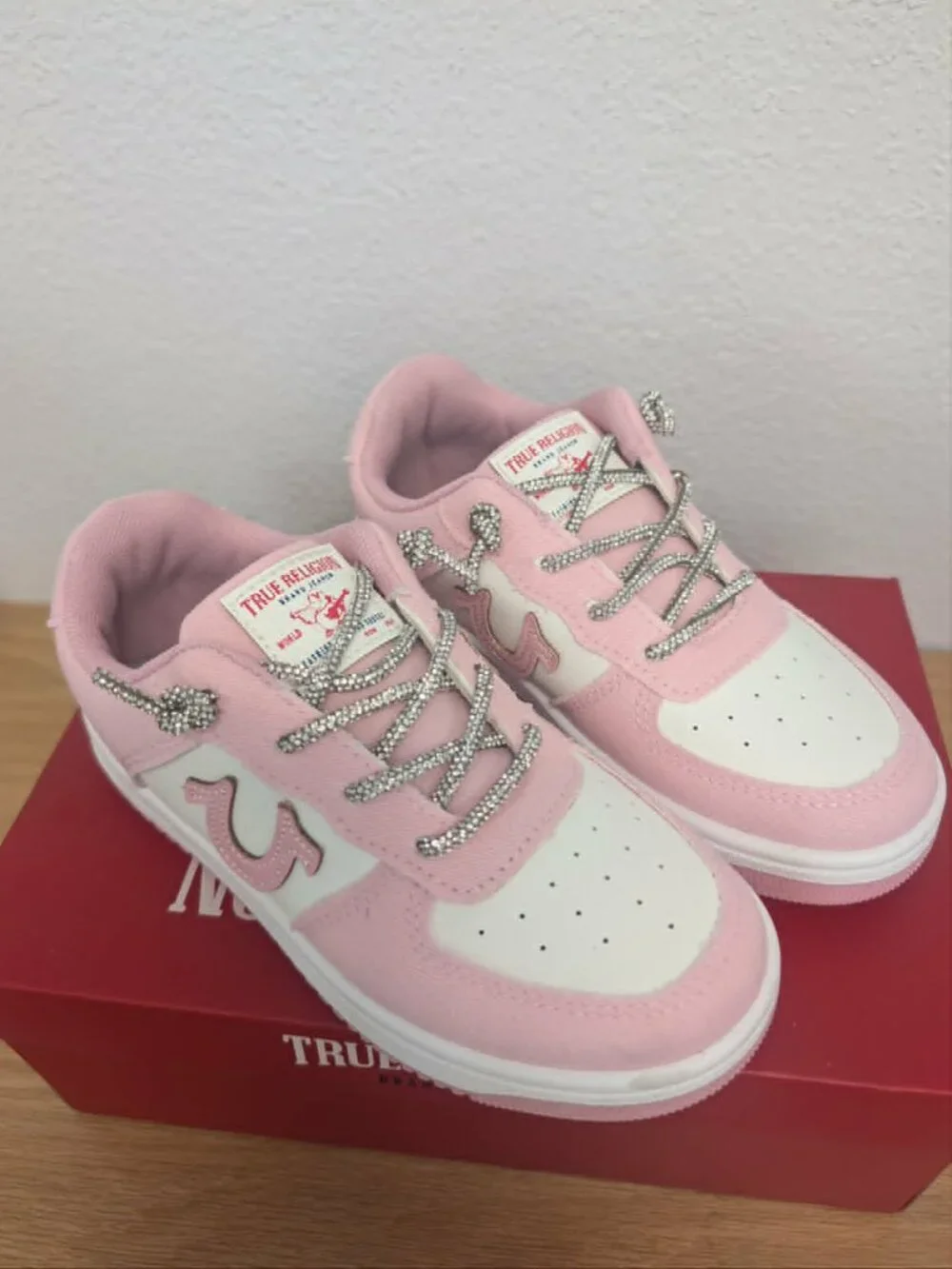 True Religion Allison Sneaker Size 12 Girls - O
